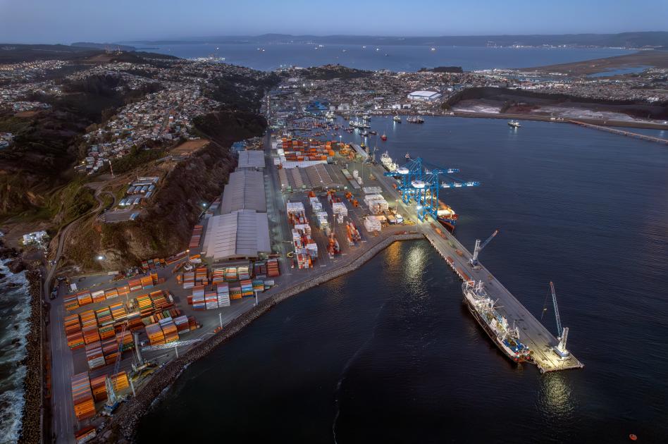 Fotografía aérea del terminal SVTI de Empresa Puertos de Talcahuano